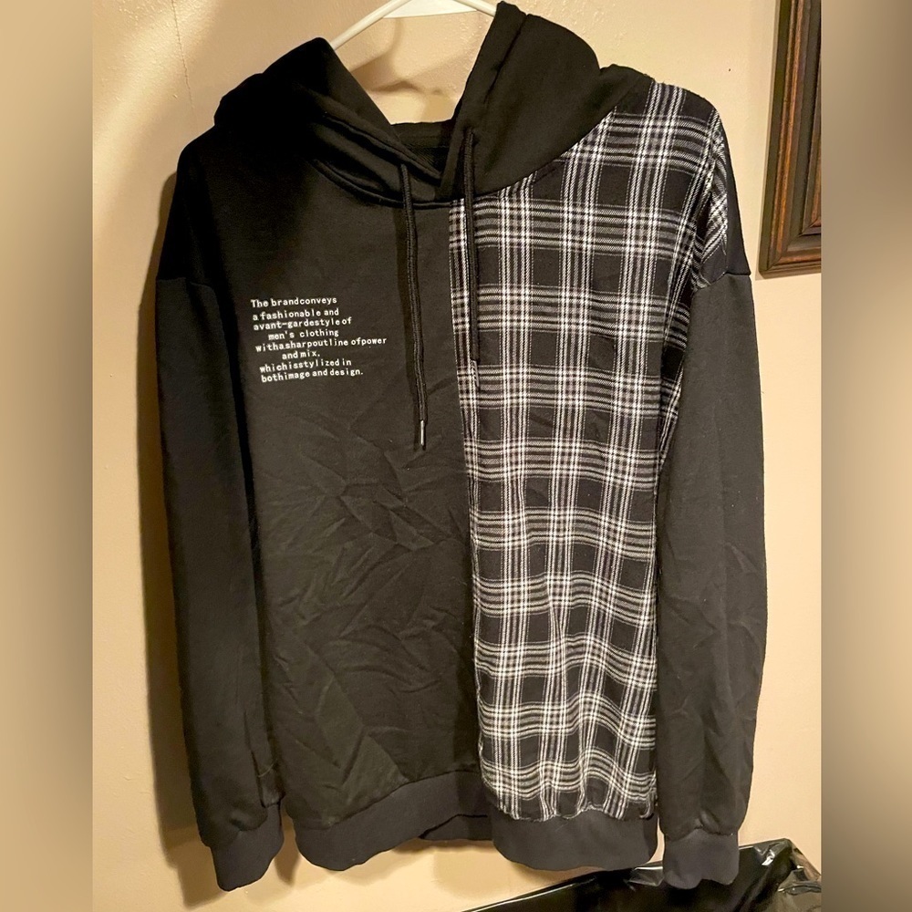 Mens Fashion Hoodie Size Medium